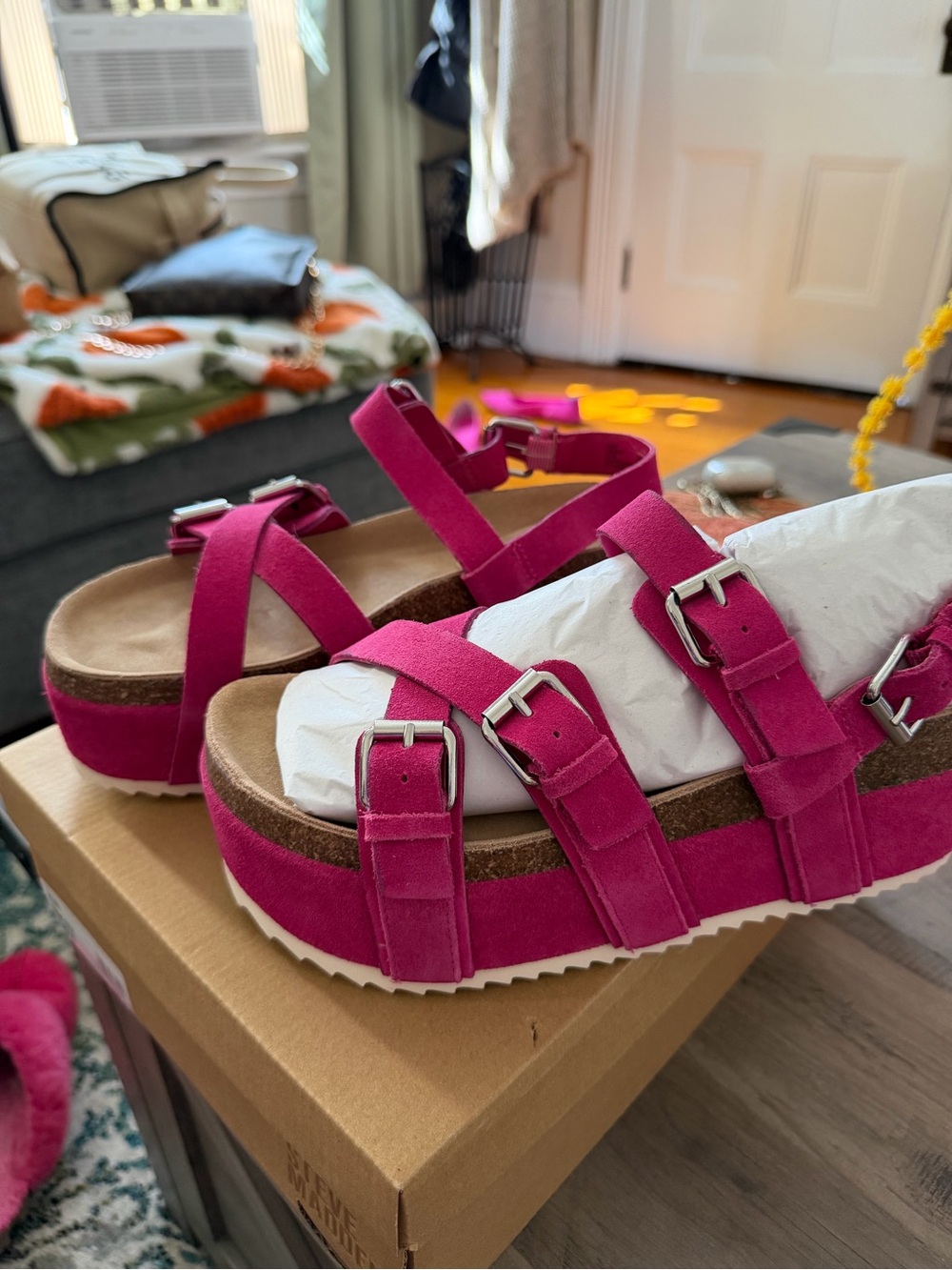 Steve Madden leather Platform Strappy Sandals in Hot Pink - Women's
